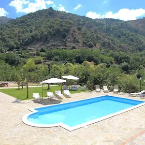 Landhaus Profetina Village, Motta Camastra